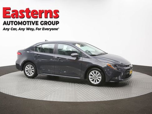 Used 2026 Toyota Corolla LE w/ LE Premium Package FWD image 47