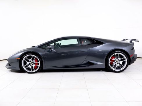 Used 2015 Lamborghini Huracan LP 610-4 AWD/4WD image 2