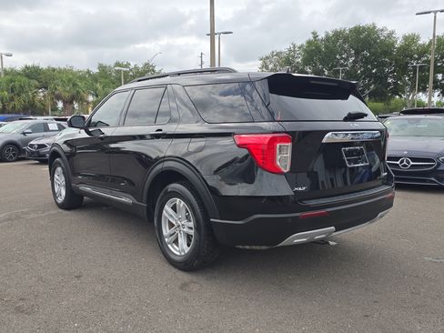 Used 2022 Ford Explorer XLT w/ Equipment Group 202A AWD/4WD image 6