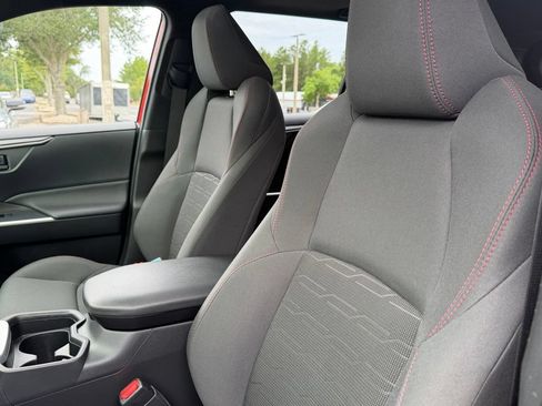 Used 2021 Toyota RAV4 SE w/ Weather & Moonroof Package AWD/4WD image 37