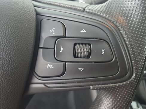 Used 2026 Buick Envista Preferred FWD image 17