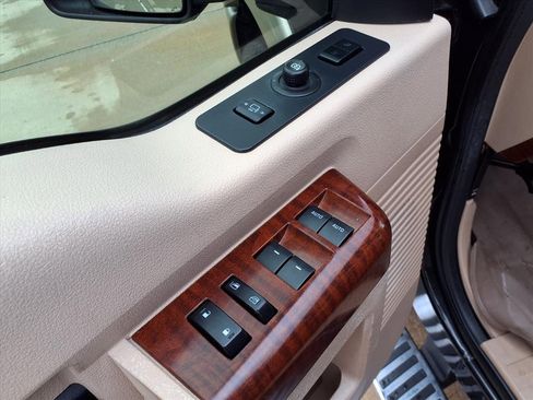 Used 2014 Ford F250 King Ranch w/ King Ranch w/Chrome Package image 24