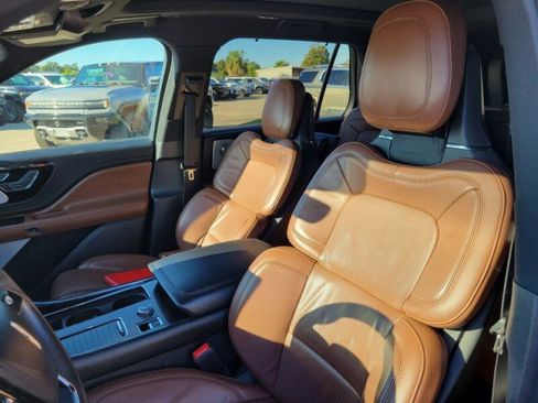 Used 2022 Lincoln Aviator Reserve w/ Equipment Group 201A image 12