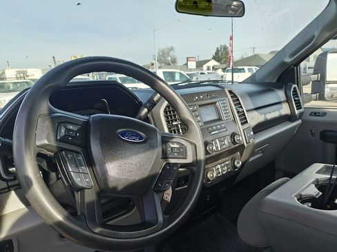 Used 2021 Ford F550 2WD Regular Cab Super Duty image 7