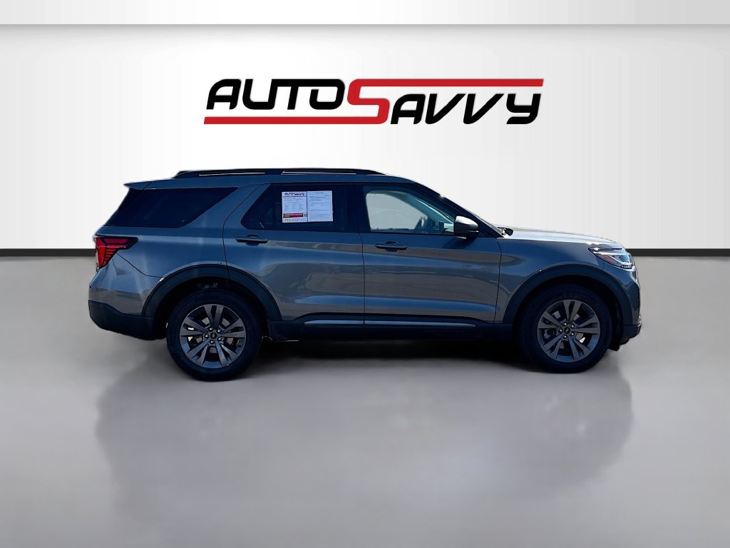 Used 2025 Ford Explorer Active w/ Active Comfort Package AWD/4WD image 8