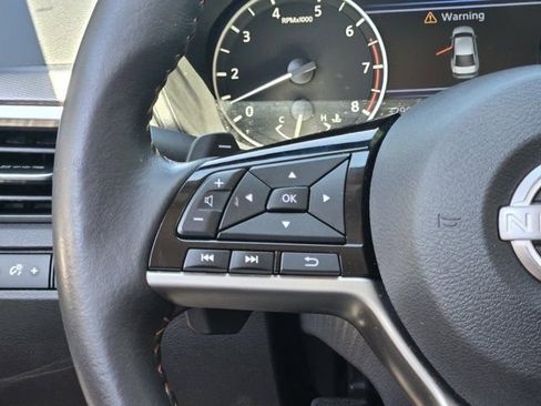 Used 2024 Nissan Altima 2.5 SR FWD image 28