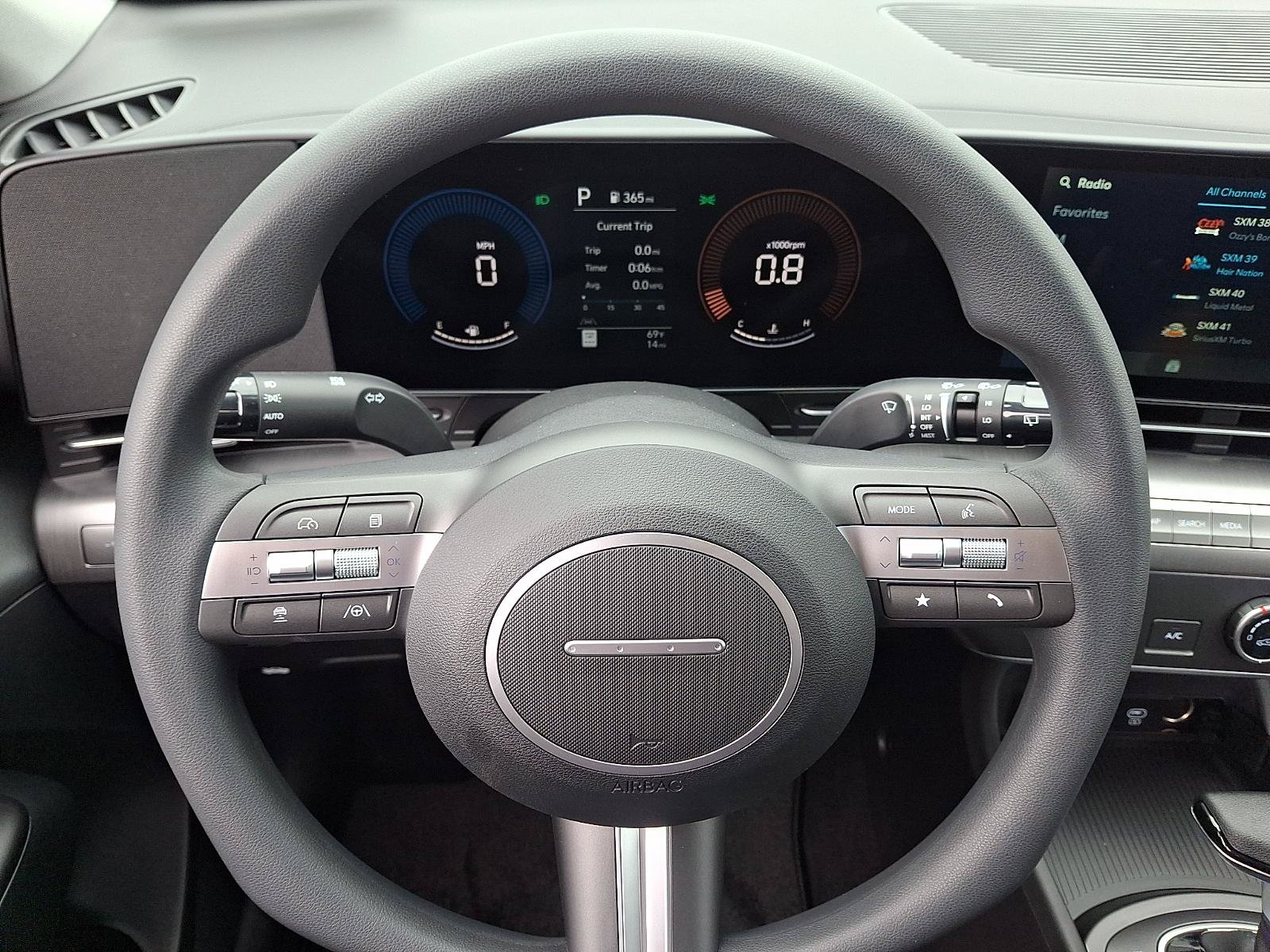 New 2027 Hyundai Kona SE AWD/4WD image 13