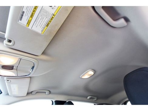 Used 2015 Jeep Cherokee Sport image 30