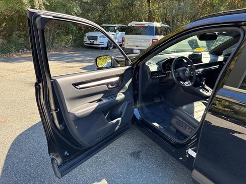 Certified 2023 Honda CR-V Sport Touring image 12