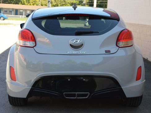 Used 2013 Hyundai Veloster RE:MIX Edition image 5