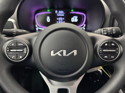 Used 2023 Kia Soul LX w/ Option Group 015 FWD image 19