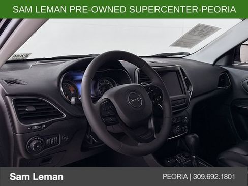 Used 2022 Jeep Cherokee Trailhawk w/ Sound & Nav Group image 9