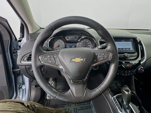 Certified 2017 Chevrolet Cruze Premier FWD image 10