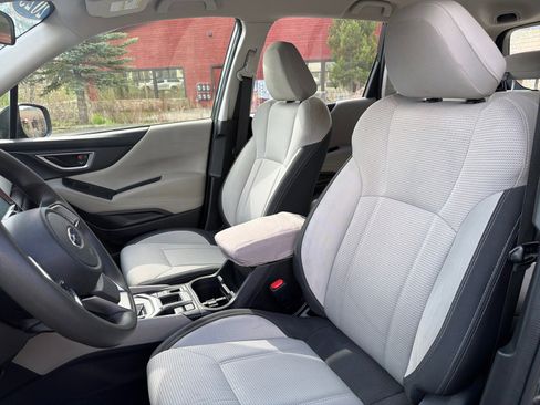 Used 2023 Subaru Forester AWD/4WD image 10