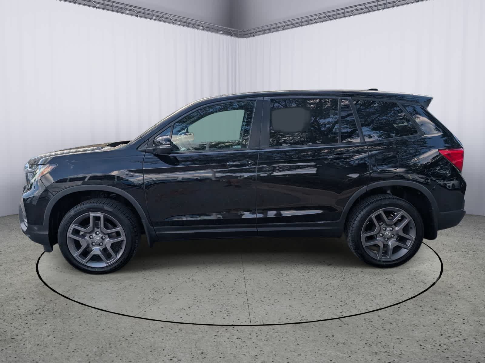 Certified 2023 Honda Passport EX-L image 6