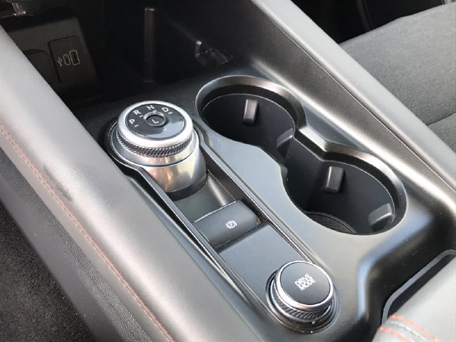 Used 2025 Ford Explorer Active AWD/4WD image 7