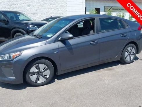 Used 2018 Hyundai Ioniq Blue FWD image 2