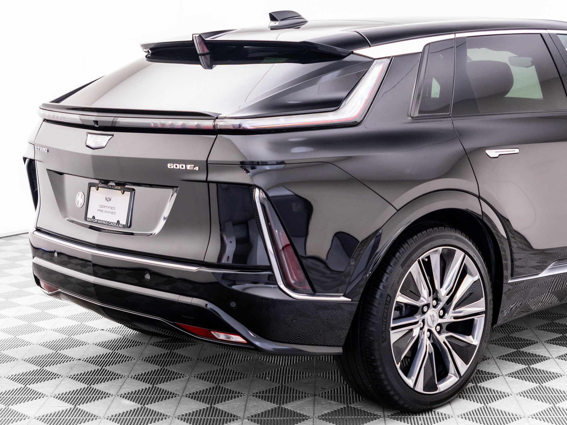 Used 2025 Cadillac Lyriq Luxury w/ LPO, Floor Liner Package AWD/4WD image 34