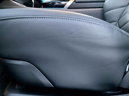 Used 2025 BMW i7 xDrive60 image 34