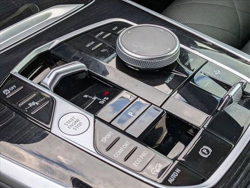 Used 2023 BMW X7 xDrive40i w/ M Sport Package image 12