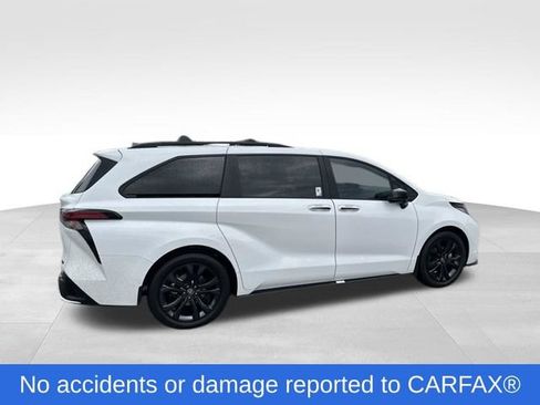 Certified 2026 Toyota Sienna XSE FWD image 3