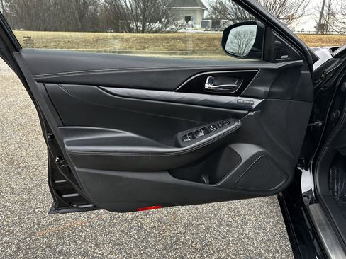 Certified 2019 Nissan Maxima Platinum w/ Illumination Package image 10