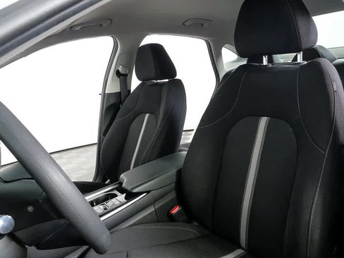 Certified 2023 Hyundai Sonata SE w/ Cargo Package image 5