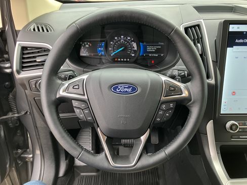 Used 2024 Ford Edge SEL w/ Convenience Package AWD/4WD image 10