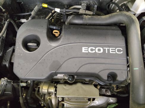 Used 2021 Chevrolet Equinox LS AWD/4WD image 30