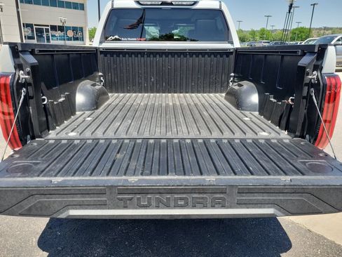 Used 2022 Toyota Tundra Limited AWD/4WD image 18