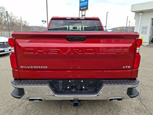 Used 2023 Chevrolet Silverado 1500 LTZ w/ LTZ Premium Package image 23