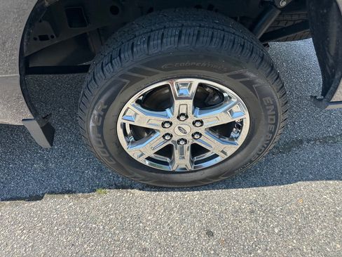 Used 2023 Ford F150 XLT w/ Equipment Group 302A High RWD image 9