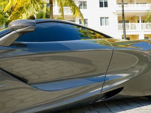 Used 2018 McLaren 720S Performance image 11