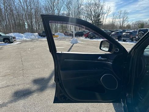 Used 2021 Jeep Grand Cherokee Overland image 22