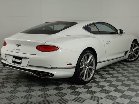Used 2020 Bentley Continental GT image 9