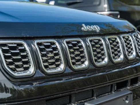 New 2026 Jeep Compass Limited AWD/4WD image 16