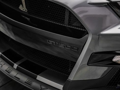 Used 2021 Ford Mustang Shelby GT500 w/ Carbon Fiber Track Pack RWD image 33