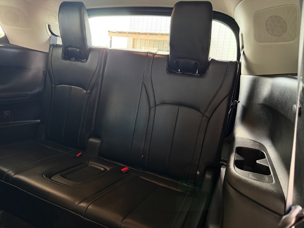 Used 2023 INFINITI QX60 Luxe w/ Performance Audio Package AWD/4WD image 40