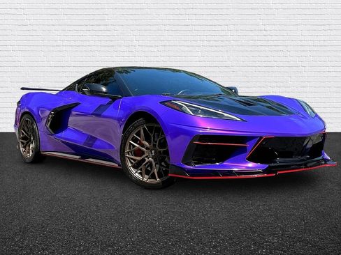 Used 2022 Chevrolet Corvette Stingray Premium Cpe w/ Z51 Performance Package RWD image 3