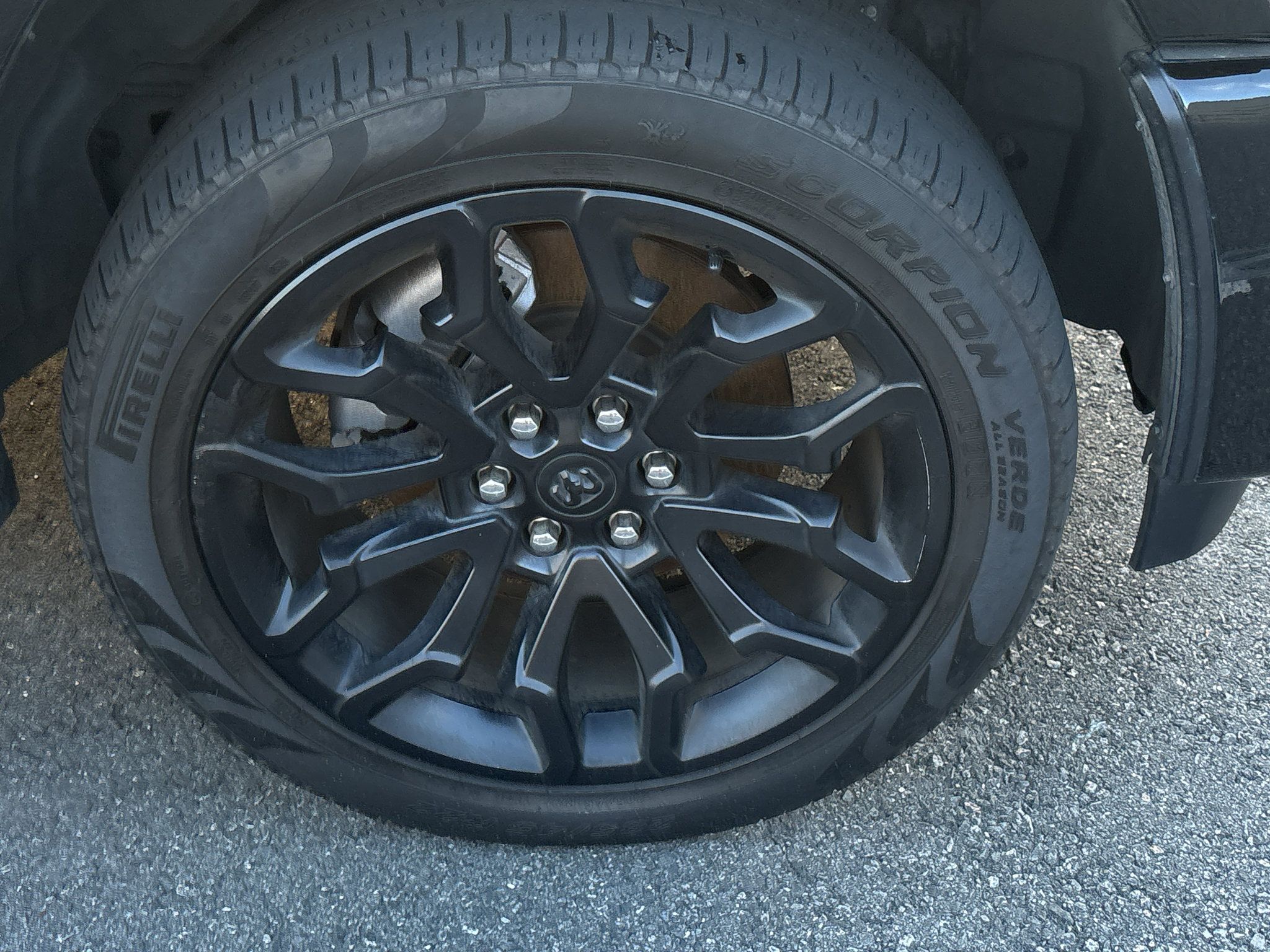 Used 2025 RAM 1500 Limited AWD/4WD image 14