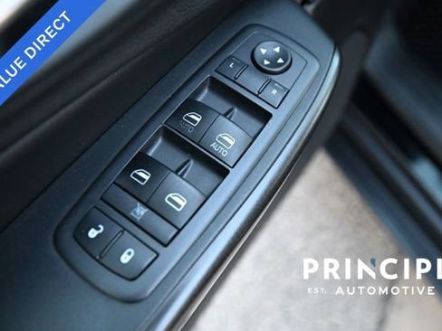 Used 2020 Jeep Cherokee Trailhawk image 22