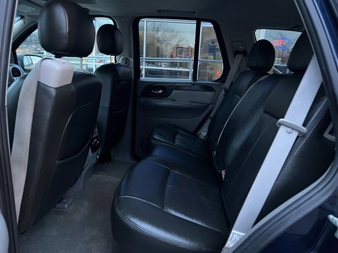 Used 2008 GMC Envoy SLE w/ Sun And Sound Package image 12