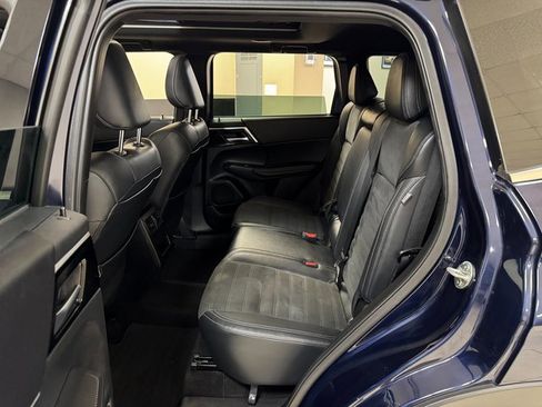 Used 2022 Mitsubishi Outlander SEL Black Edition image 21