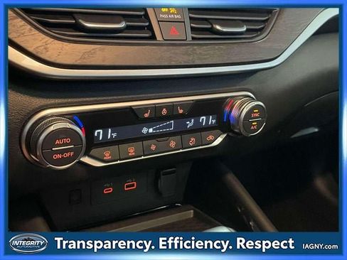 Certified 2023 Nissan Altima 2.5 SL AWD/4WD image 30