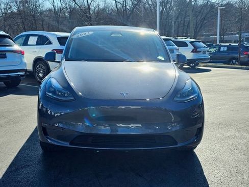 Used 2023 Tesla Model Y Long Range image 4