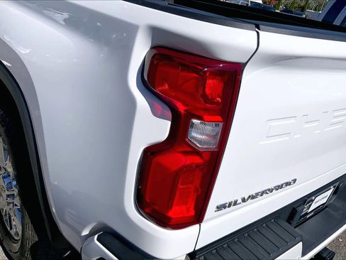 Used 2024 Chevrolet Silverado 3500 High Country w/ High Country Premium Package image 27