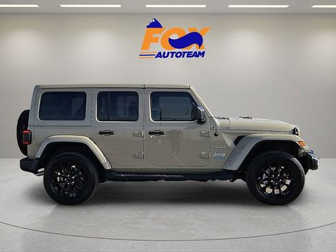 Used 2022 Jeep Wrangler Unlimited Sahara w/ Cold Weather Group image 5
