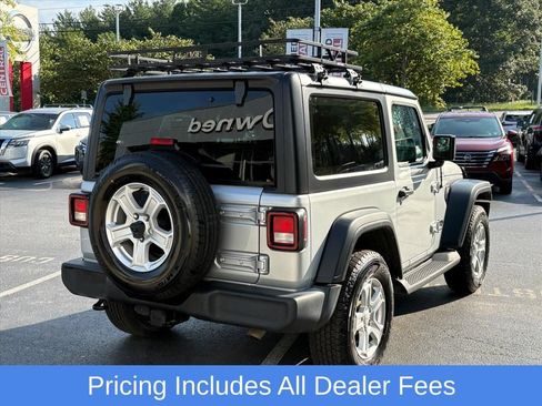 Used 2023 Jeep Wrangler Sport AWD/4WD image 6