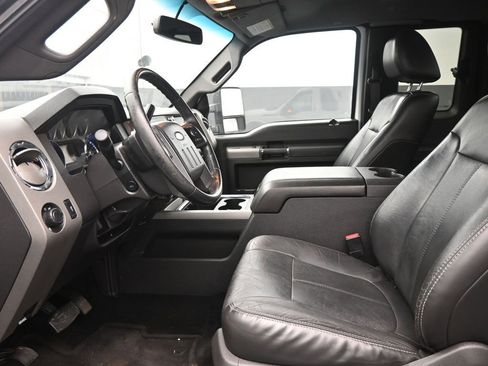 Used 2011 Ford F250 Lariat w/ Lariat Interior Pkg image 14