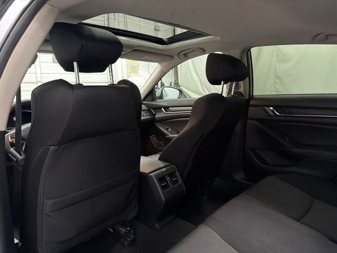 Used 2020 Honda Accord EX image 18